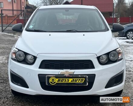 Белый Шевроле Авео, объемом двигателя 1.2 л и пробегом 139 тыс. км за 5700 $, фото 1 на Automoto.ua