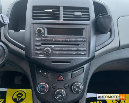 Белый Шевроле Авео, объемом двигателя 1.2 л и пробегом 139 тыс. км за 5700 $, фото 13 на Automoto.ua