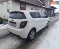 Белый Шевроле Авео, объемом двигателя 1.2 л и пробегом 250 тыс. км за 5000 $, фото 2 на Automoto.ua