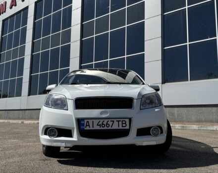 Белый Шевроле Авео, объемом двигателя 1.5 л и пробегом 139 тыс. км за 5500 $, фото 2 на Automoto.ua