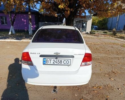 Белый Шевроле Авео, объемом двигателя 1.5 л и пробегом 210 тыс. км за 2400 $, фото 6 на Automoto.ua