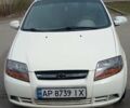 Белый Шевроле Авео, объемом двигателя 1.5 л и пробегом 250 тыс. км за 2700 $, фото 1 на Automoto.ua