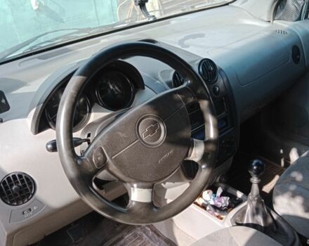 Белый Шевроле Авео, объемом двигателя 1.5 л и пробегом 357 тыс. км за 2000 $, фото 3 на Automoto.ua