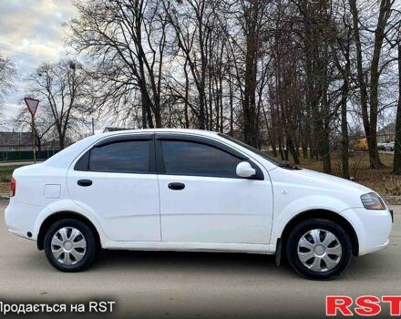 Белый Шевроле Авео, объемом двигателя 1.5 л и пробегом 185 тыс. км за 2850 $, фото 1 на Automoto.ua