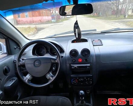 Белый Шевроле Авео, объемом двигателя 1.5 л и пробегом 185 тыс. км за 2850 $, фото 9 на Automoto.ua