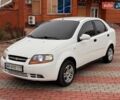 Белый Шевроле Авео, объемом двигателя 1.5 л и пробегом 197 тыс. км за 2200 $, фото 1 на Automoto.ua