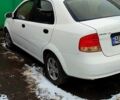 Белый Шевроле Авео, объемом двигателя 1.5 л и пробегом 180 тыс. км за 3300 $, фото 4 на Automoto.ua