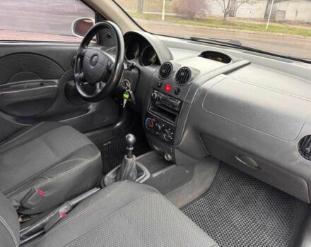 Белый Шевроле Авео, объемом двигателя 1.5 л и пробегом 197 тыс. км за 2200 $, фото 9 на Automoto.ua