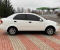 Белый Шевроле Авео, объемом двигателя 1.5 л и пробегом 197 тыс. км за 2200 $, фото 4 на Automoto.ua