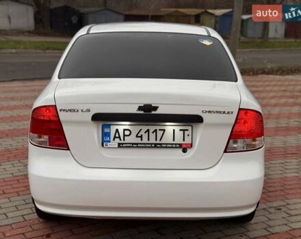 Белый Шевроле Авео, объемом двигателя 1.5 л и пробегом 197 тыс. км за 2200 $, фото 6 на Automoto.ua