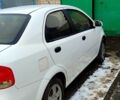 Белый Шевроле Авео, объемом двигателя 1.5 л и пробегом 180 тыс. км за 3300 $, фото 2 на Automoto.ua
