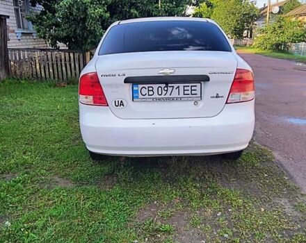 Белый Шевроле Авео, объемом двигателя 1.5 л и пробегом 203 тыс. км за 3500 $, фото 4 на Automoto.ua