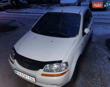 Белый Шевроле Авео, объемом двигателя 1.5 л и пробегом 250 тыс. км за 3400 $, фото 5 на Automoto.ua