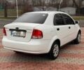 Белый Шевроле Авео, объемом двигателя 1.5 л и пробегом 197 тыс. км за 2200 $, фото 7 на Automoto.ua