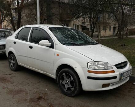 Белый Шевроле Авео, объемом двигателя 1.5 л и пробегом 148 тыс. км за 2000 $, фото 1 на Automoto.ua