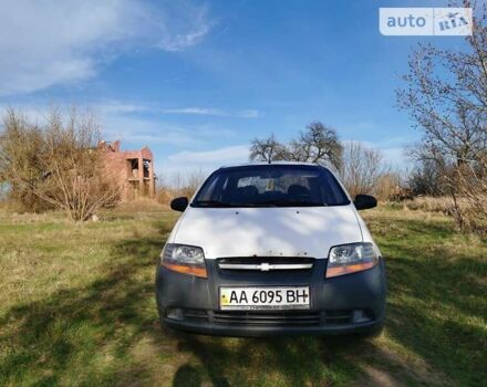 Білий Шевроле Авео, об'ємом двигуна 1.5 л та пробігом 169 тис. км за 2250 $, фото 3 на Automoto.ua