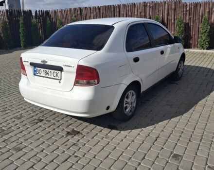 Білий Шевроле Авео, об'ємом двигуна 1.5 л та пробігом 200 тис. км за 1850 $, фото 4 на Automoto.ua