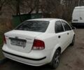 Белый Шевроле Авео, объемом двигателя 1.5 л и пробегом 148 тыс. км за 2000 $, фото 2 на Automoto.ua