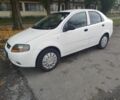 Білий Шевроле Авео, об'ємом двигуна 1.5 л та пробігом 260 тис. км за 1755 $, фото 1 на Automoto.ua