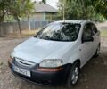 Белый Шевроле Авео, объемом двигателя 1.5 л и пробегом 211 тыс. км за 2300 $, фото 1 на Automoto.ua