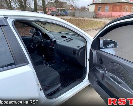 Белый Шевроле Авео, объемом двигателя 1.5 л и пробегом 185 тыс. км за 2850 $, фото 12 на Automoto.ua