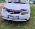 Белый Шевроле Авео, объемом двигателя 1.5 л и пробегом 203 тыс. км за 3500 $, фото 1 на Automoto.ua