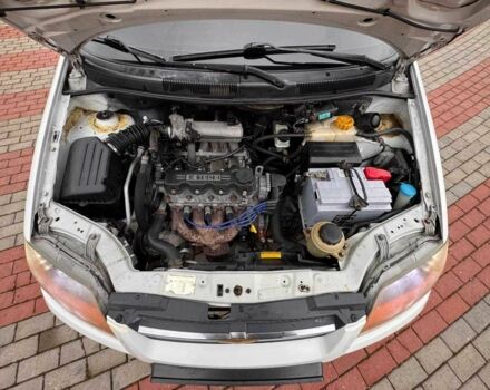 Белый Шевроле Авео, объемом двигателя 1.5 л и пробегом 197 тыс. км за 2200 $, фото 12 на Automoto.ua