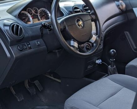 Белый Шевроле Авео, объемом двигателя 1.5 л и пробегом 195 тыс. км за 4200 $, фото 3 на Automoto.ua