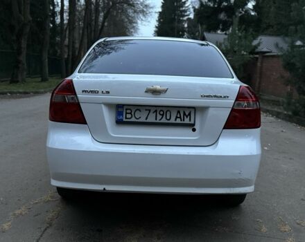 Белый Шевроле Авео, объемом двигателя 1.5 л и пробегом 242 тыс. км за 2650 $, фото 5 на Automoto.ua