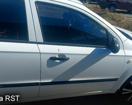 Белый Шевроле Авео, объемом двигателя 1.5 л и пробегом 0 тыс. км за 3300 $, фото 2 на Automoto.ua