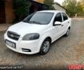 Белый Шевроле Авео, объемом двигателя 1.5 л и пробегом 257 тыс. км за 3400 $, фото 1 на Automoto.ua
