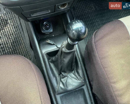 Белый Шевроле Авео, объемом двигателя 1.5 л и пробегом 211 тыс. км за 3640 $, фото 24 на Automoto.ua