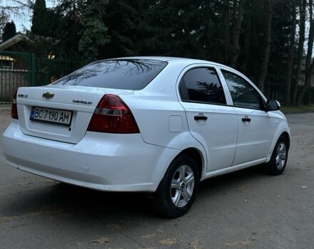 Белый Шевроле Авео, объемом двигателя 1.5 л и пробегом 242 тыс. км за 2650 $, фото 6 на Automoto.ua