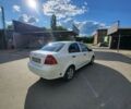 Белый Шевроле Авео, объемом двигателя 1.5 л и пробегом 270 тыс. км за 2700 $, фото 1 на Automoto.ua
