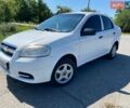 Білий Шевроле Авео, об'ємом двигуна 1.5 л та пробігом 330 тис. км за 3000 $, фото 1 на Automoto.ua
