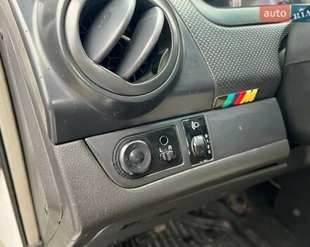 Белый Шевроле Авео, объемом двигателя 1.5 л и пробегом 211 тыс. км за 3640 $, фото 18 на Automoto.ua