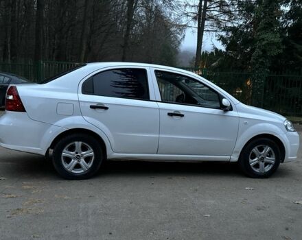 Белый Шевроле Авео, объемом двигателя 1.5 л и пробегом 242 тыс. км за 2650 $, фото 8 на Automoto.ua