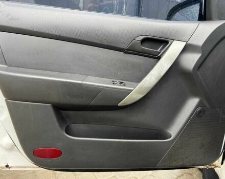 Білий Шевроле Авео, об'ємом двигуна 1.5 л та пробігом 211 тис. км за 3640 $, фото 13 на Automoto.ua