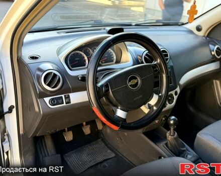 Белый Шевроле Авео, объемом двигателя 1.5 л и пробегом 187 тыс. км за 3000 $, фото 6 на Automoto.ua