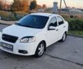 Белый Шевроле Авео, объемом двигателя 1.5 л и пробегом 211 тыс. км за 2400 $, фото 1 на Automoto.ua