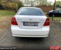 Белый Шевроле Авео, объемом двигателя 1.5 л и пробегом 257 тыс. км за 3400 $, фото 4 на Automoto.ua