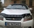 Белый Шевроле Авео, объемом двигателя 1.5 л и пробегом 221 тыс. км за 3400 $, фото 1 на Automoto.ua