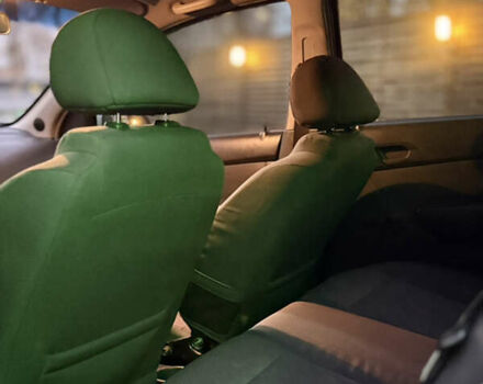 Белый Шевроле Авео, объемом двигателя 1.5 л и пробегом 196 тыс. км за 2900 $, фото 5 на Automoto.ua