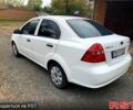 Белый Шевроле Авео, объемом двигателя 1.5 л и пробегом 257 тыс. км за 3400 $, фото 5 на Automoto.ua