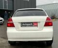 Белый Шевроле Авео, объемом двигателя 1.5 л и пробегом 211 тыс. км за 3640 $, фото 6 на Automoto.ua