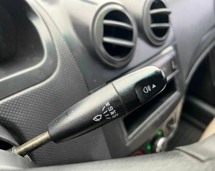 Білий Шевроле Авео, об'ємом двигуна 1.5 л та пробігом 211 тис. км за 3640 $, фото 19 на Automoto.ua