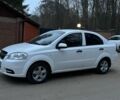 Белый Шевроле Авео, объемом двигателя 1.5 л и пробегом 242 тыс. км за 2650 $, фото 1 на Automoto.ua