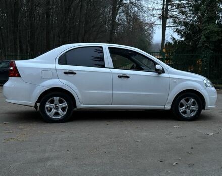 Белый Шевроле Авео, объемом двигателя 1.5 л и пробегом 242 тыс. км за 2650 $, фото 9 на Automoto.ua