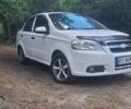 Белый Шевроле Авео, объемом двигателя 1.5 л и пробегом 130 тыс. км за 3850 $, фото 1 на Automoto.ua