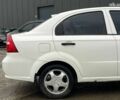 Белый Шевроле Авео, объемом двигателя 1.5 л и пробегом 211 тыс. км за 3640 $, фото 7 на Automoto.ua